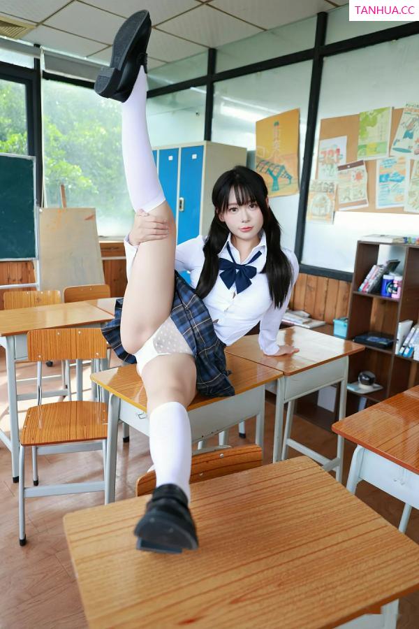   [XiuRen]高清写真图 2025.07.31 No.10602 水泽 JK制服第23张图片
